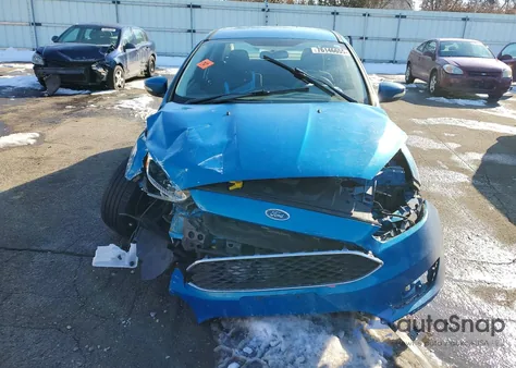 2015 Ford Focus Se z USA, uszkodzony, nr VIN 1FADP3F25FL218049